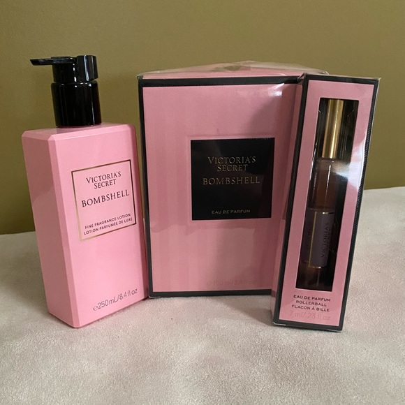 Bombshell Perfume 3.4oz and Rollerball .23oz Bombshell Seduction Lotion 8.4oz - Picture 5 of 11